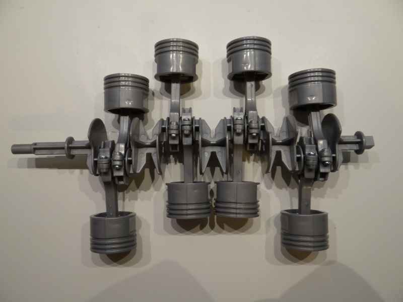 Illustration for article titled Haynes Visible V8 Engine Review with Video